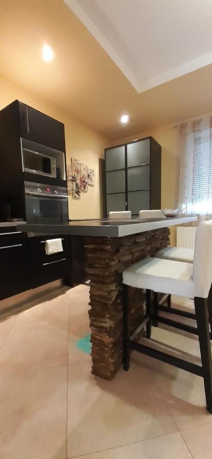 Monika Apartman Тапольца Экстерьер фото